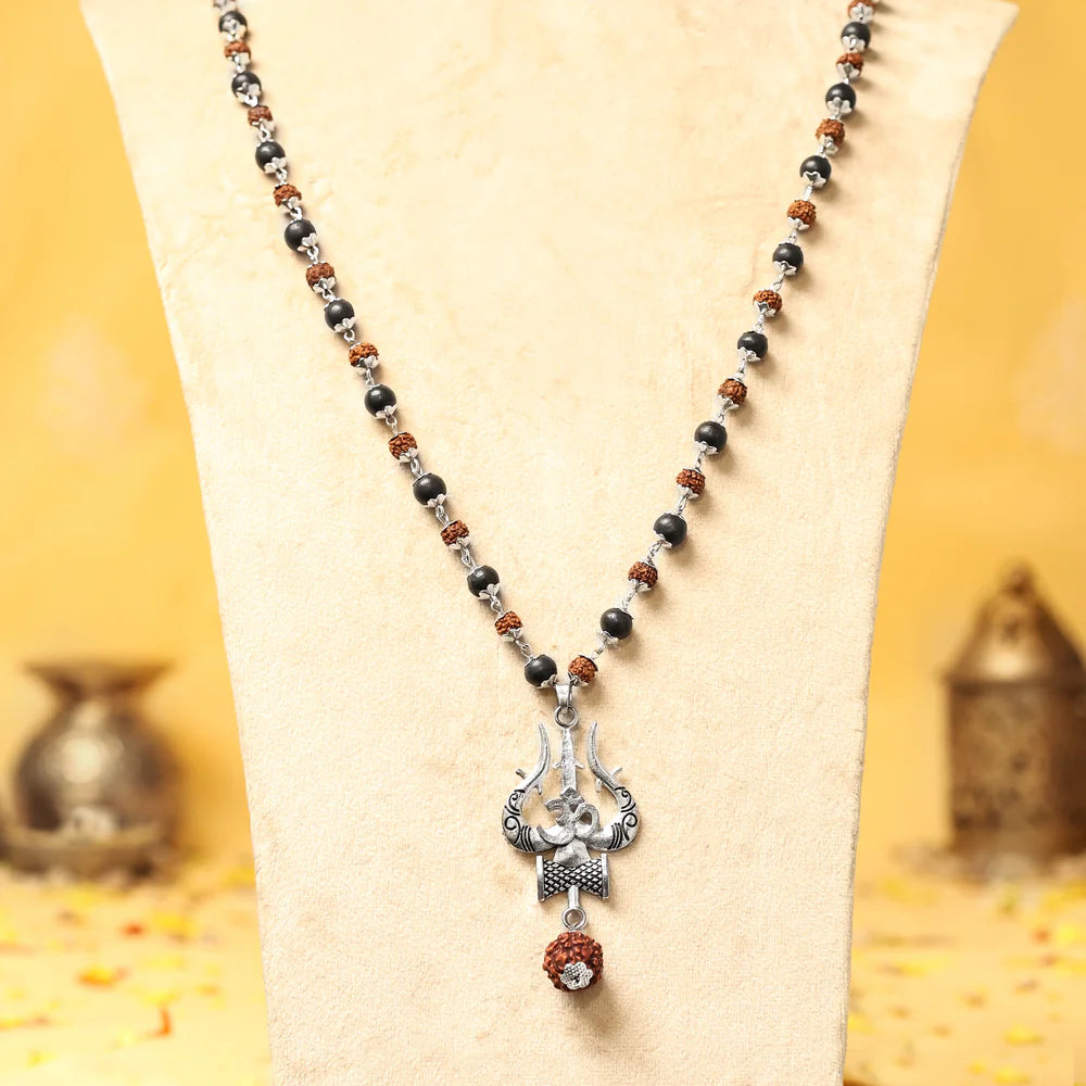 Karungali Mala