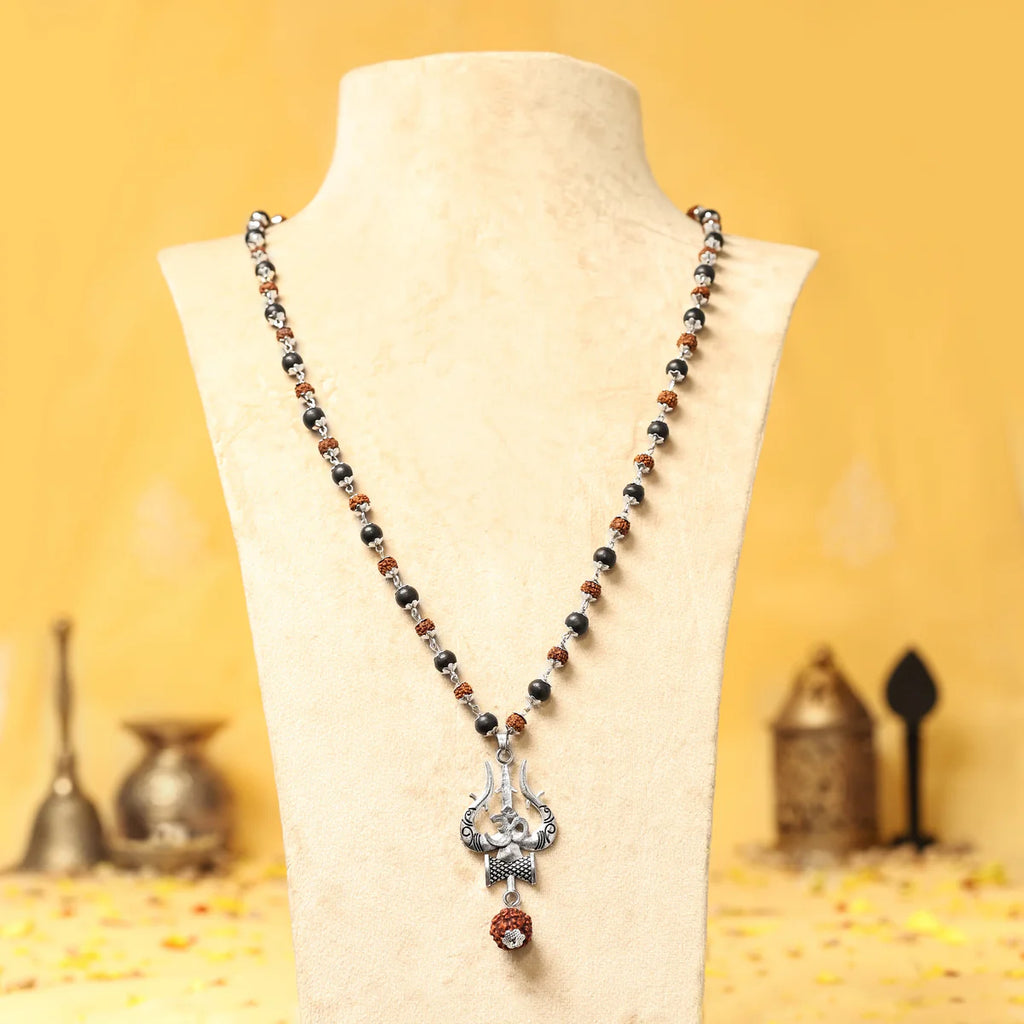 Karungali Mala